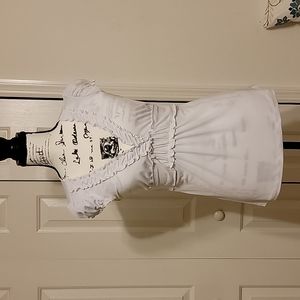 XOXO white, cap sleeved V-neck top, Sz S